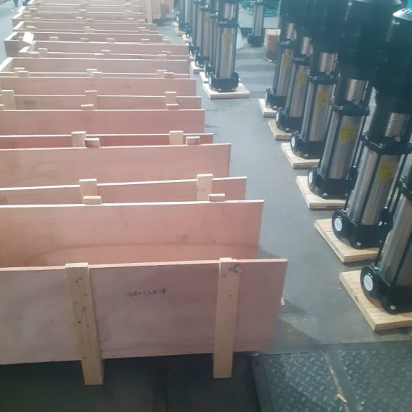 bơm trục đứng đa tầng cánh zirantec
